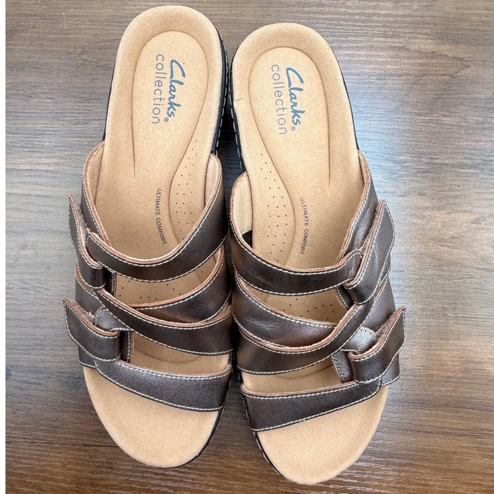 Clarks Merliah Karli Sandals Womens 8.5 Pewter Like New Metallic Wedge Slide